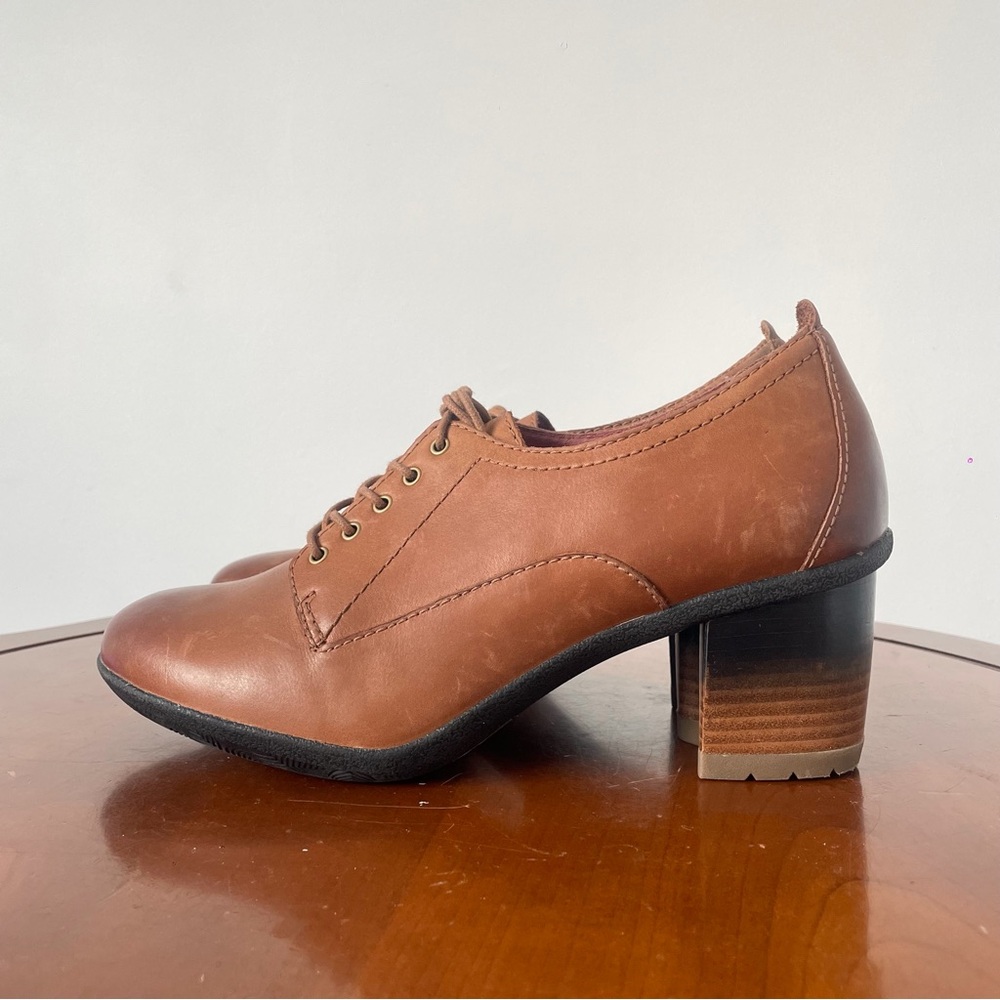 Dansko Penny Brown Leather Heeled Oxfords
